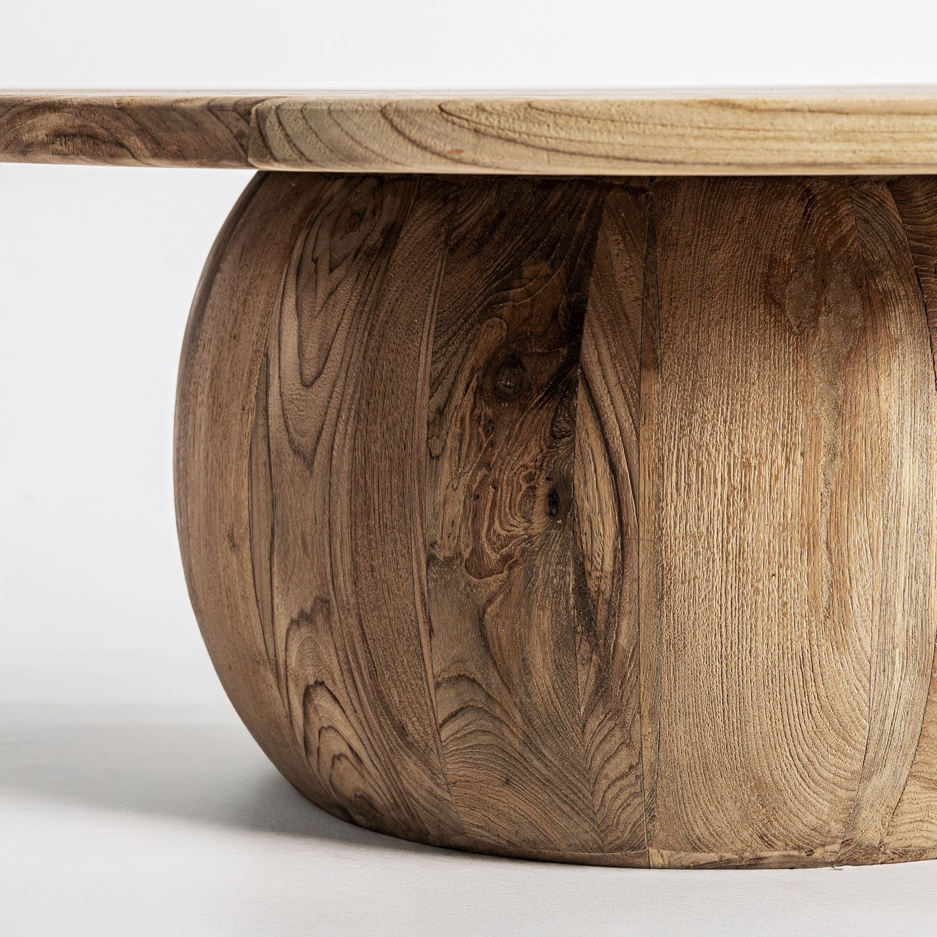 Bambua Erloy tavolino rotondo in teak riciclato