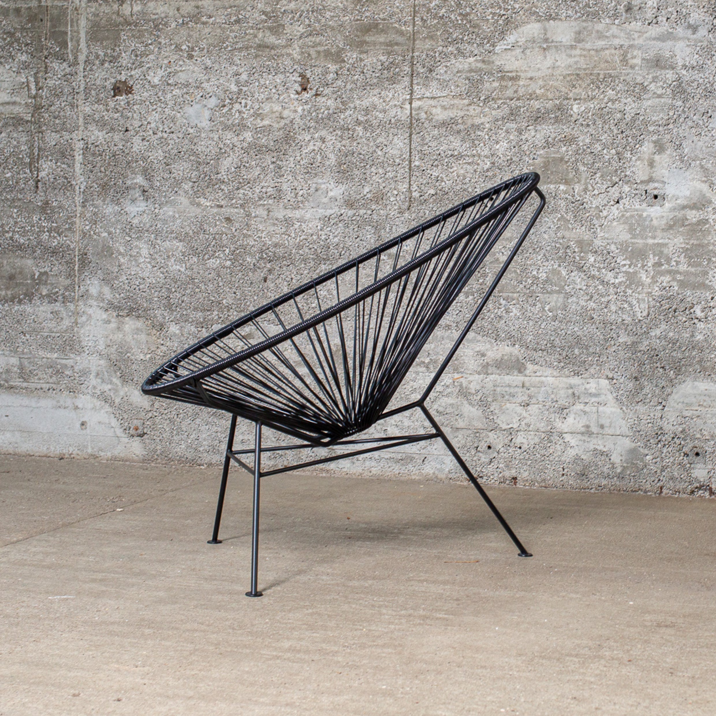 Acapulco Design Classic Negro poltrona nera da esterno
