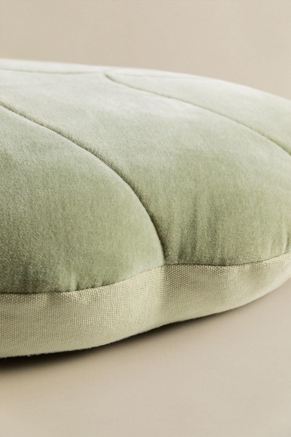 Sklum Liff cuscino in velluto verde foglia