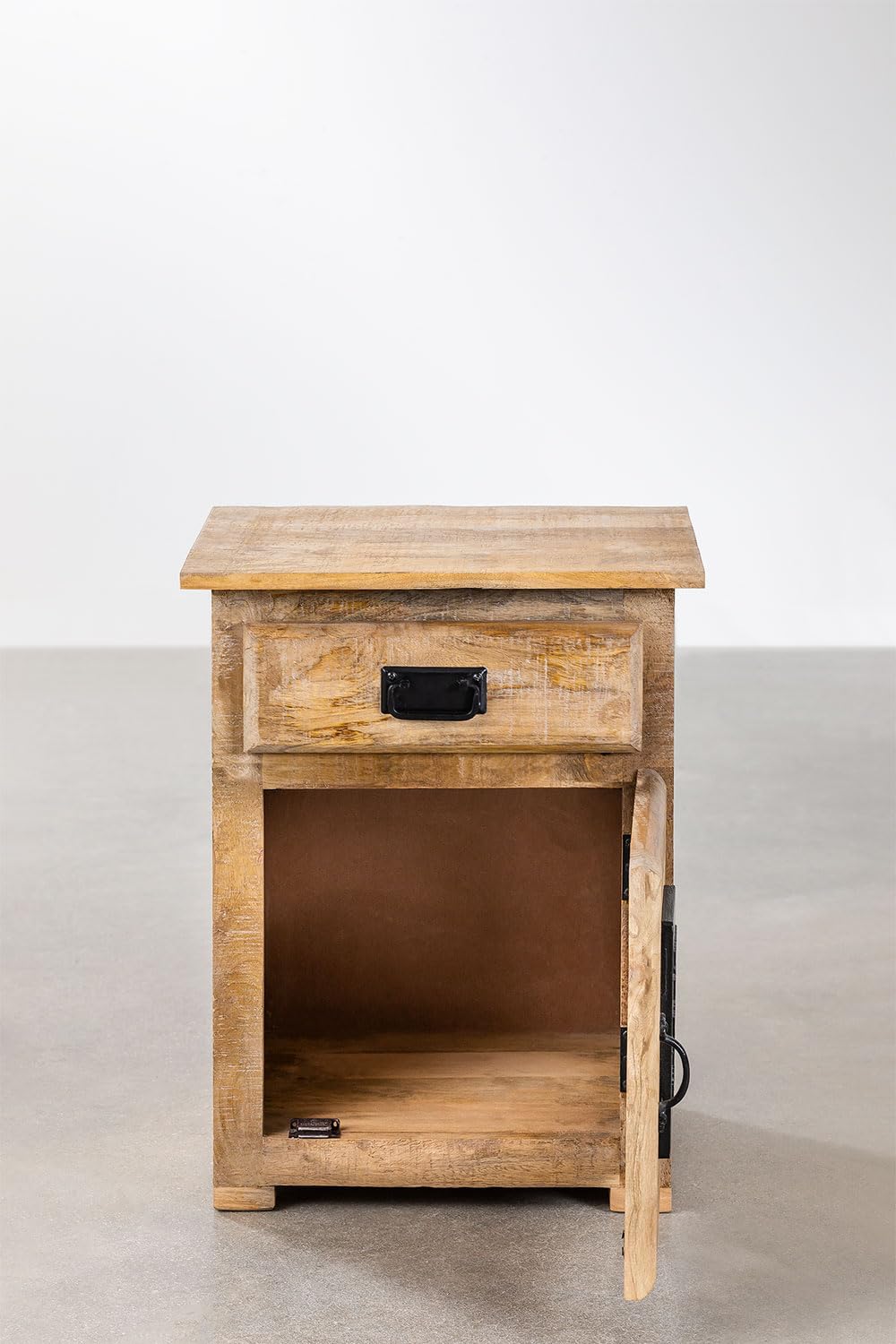 Sklum Uain comodino in legno riciclato 51 cm