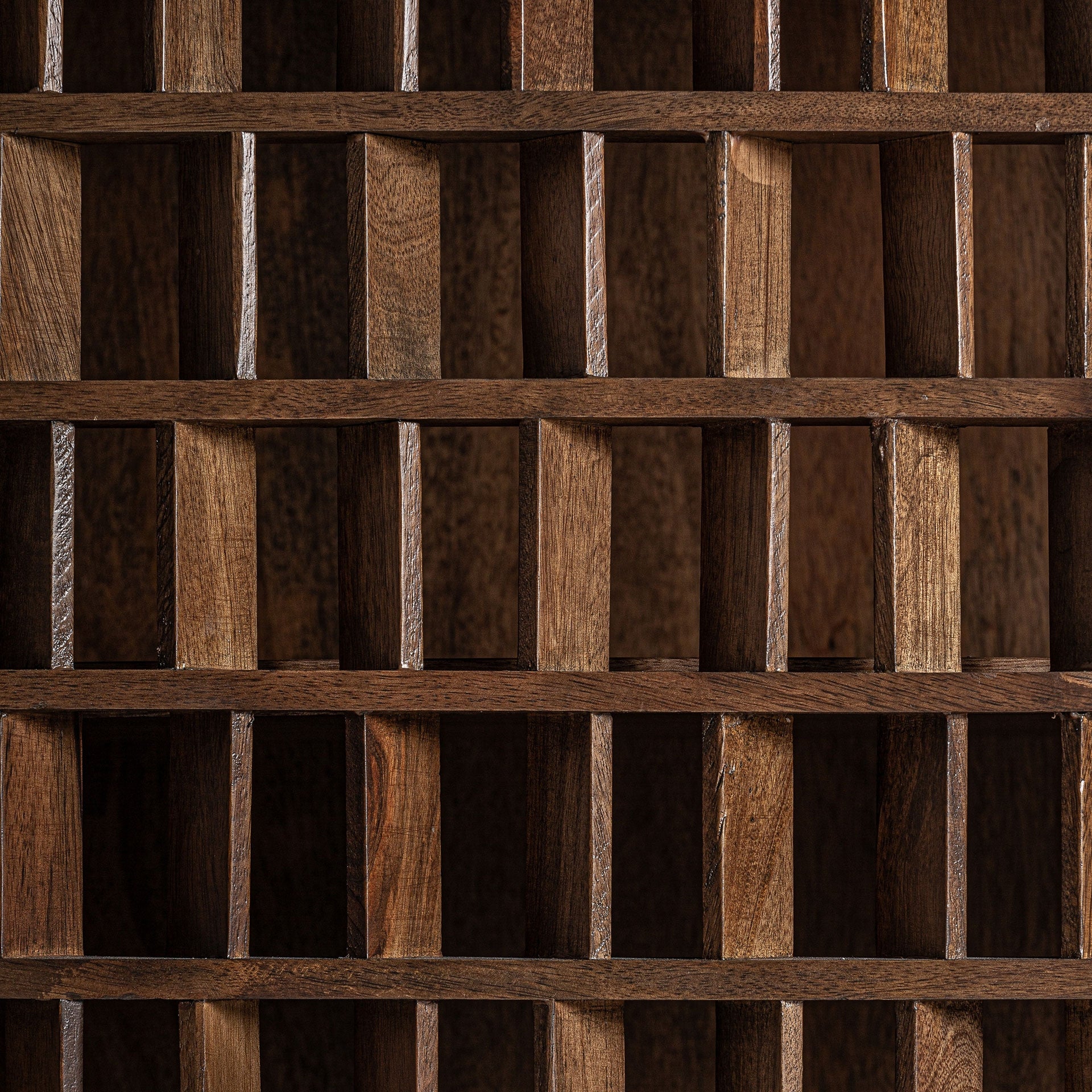 Bambua Kladno credenza mango scuro intagliata