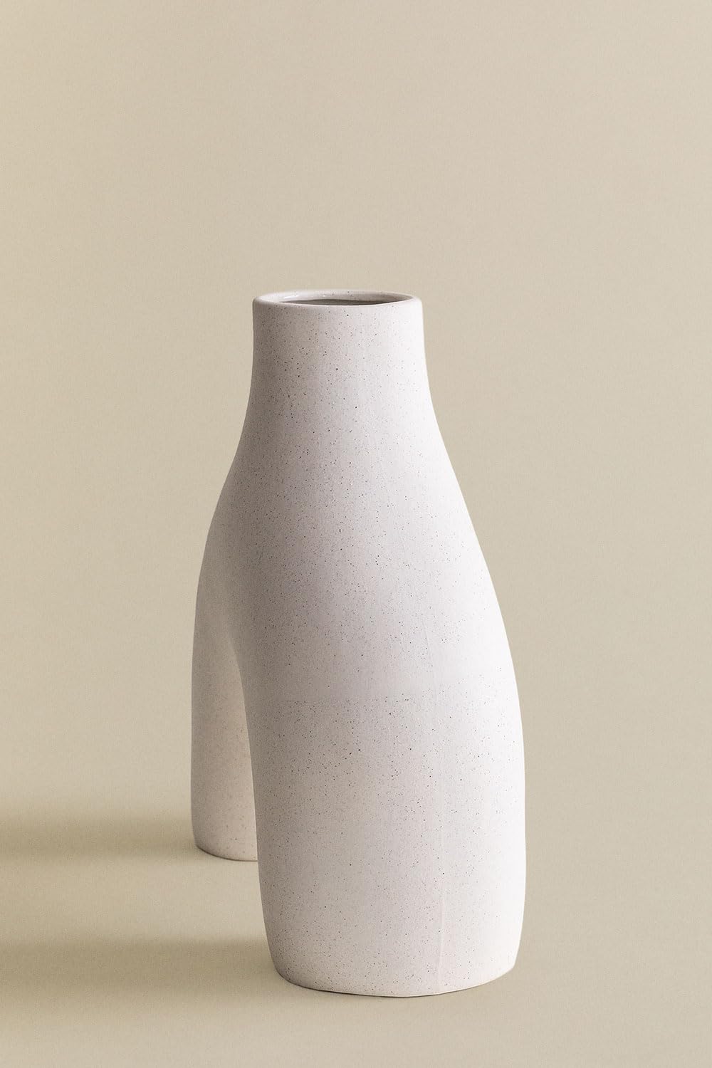 Sklum Sarkis vaso in ceramica h 24 cm curvo
