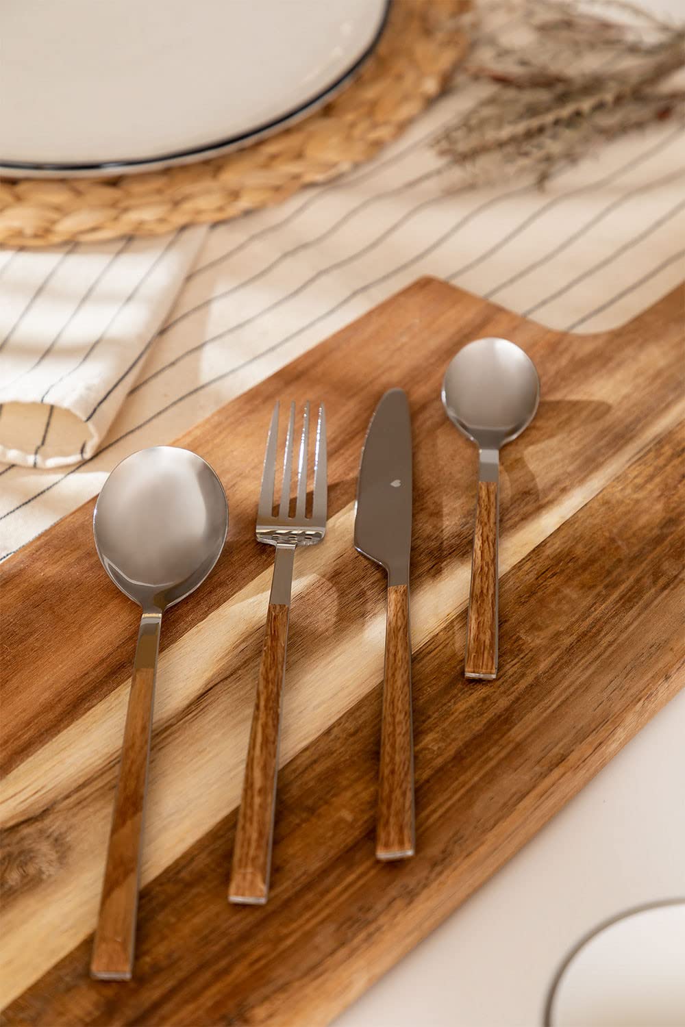 Sklum Priya Set Posate 16 Pezzi Cromato Effetto Legno