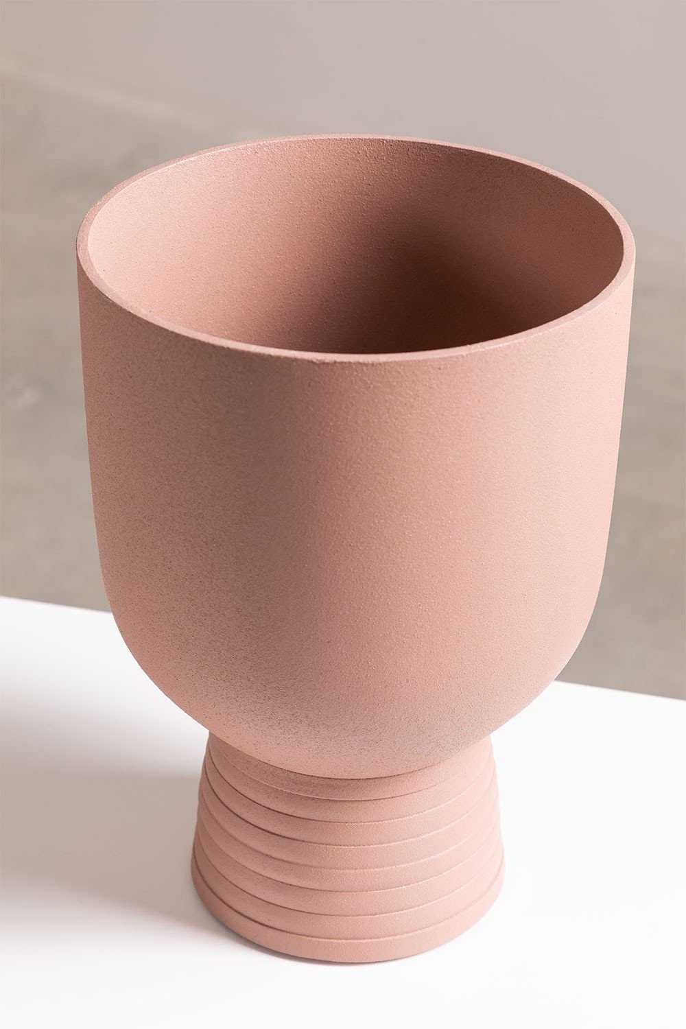 Sklum Fero vaso in alluminio incarnato 22 cm