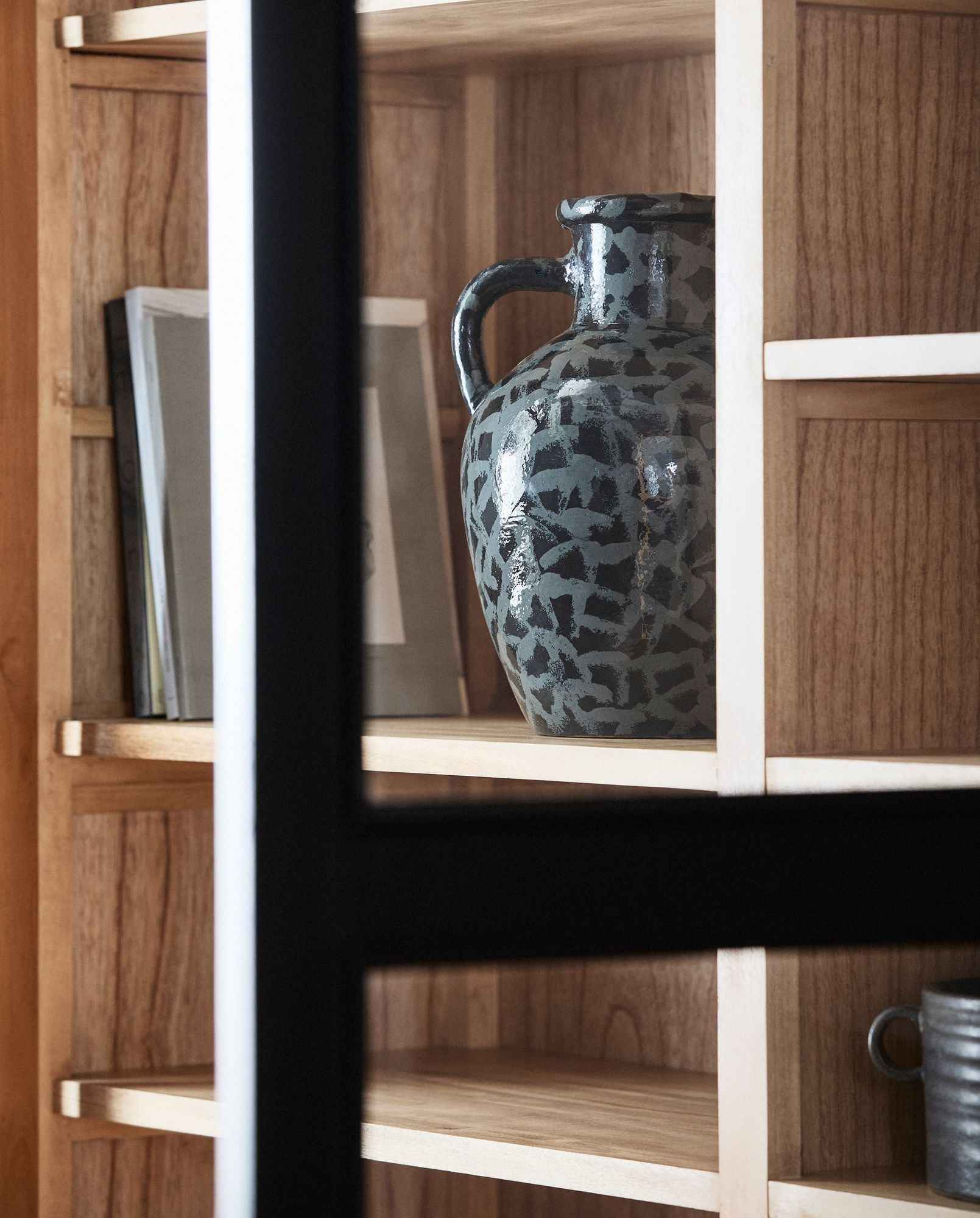 Bambua Batam Vaso in Ceramica Nero Lucido