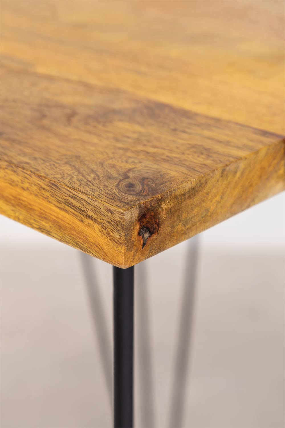Sklum Meriem tavolo alto in legno di mango 80x80
