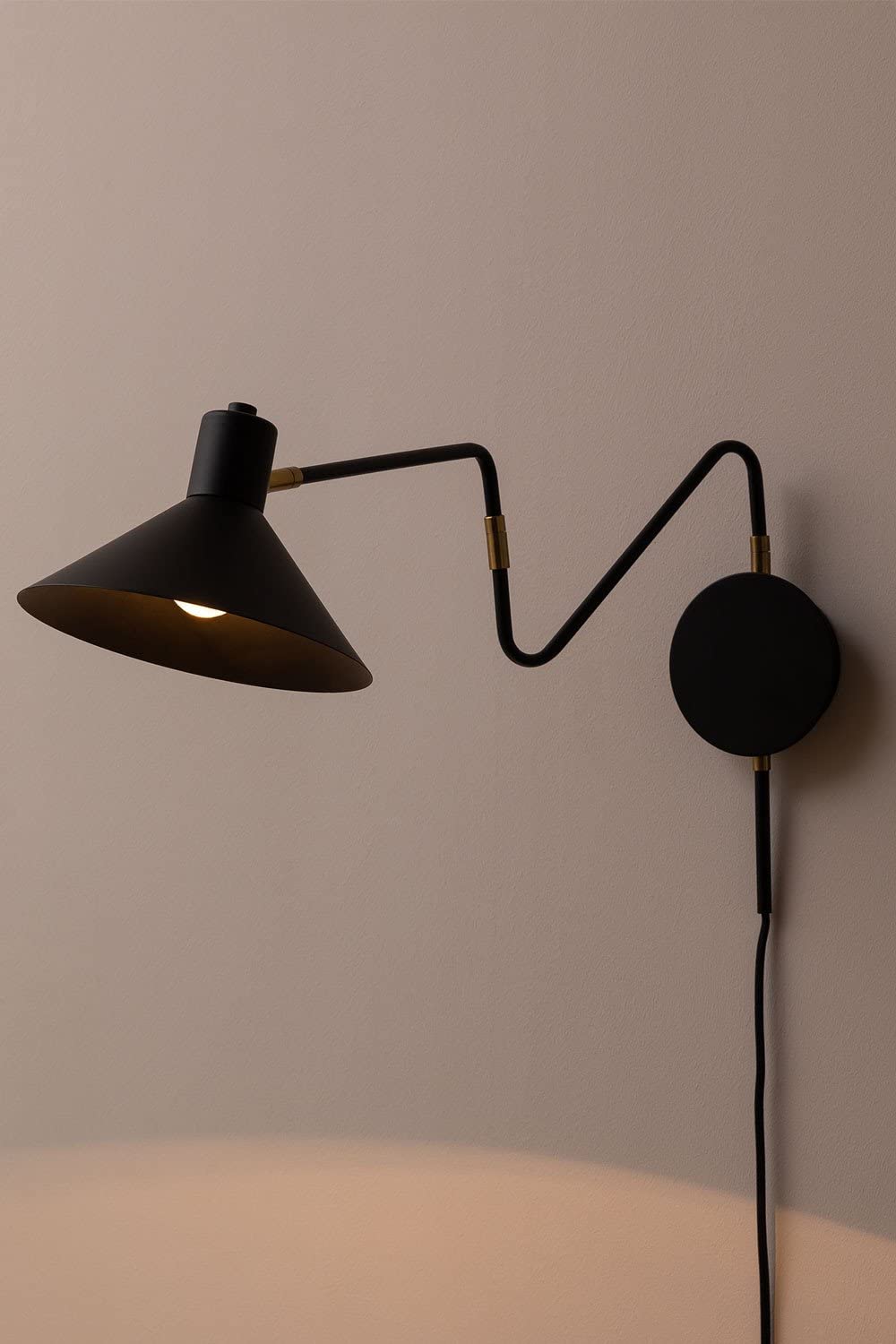 Sklum Lizz lampada da parete nera snodabile E14