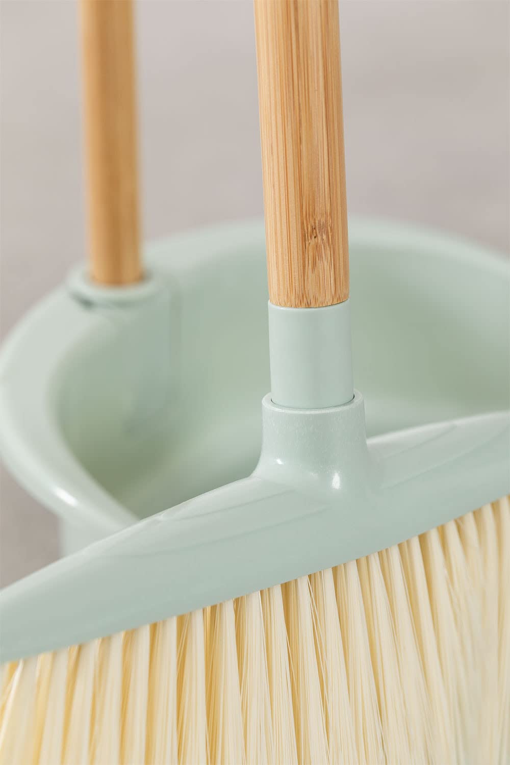 Sklum Jalei Set Scopa e Paletta Bambù Beige Verde