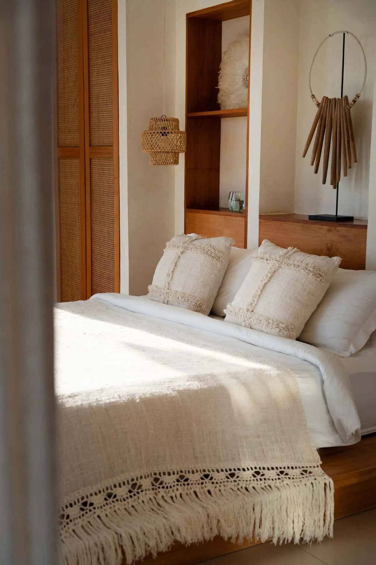 Bambua Wooden Sticks scultura legno naturale su stand