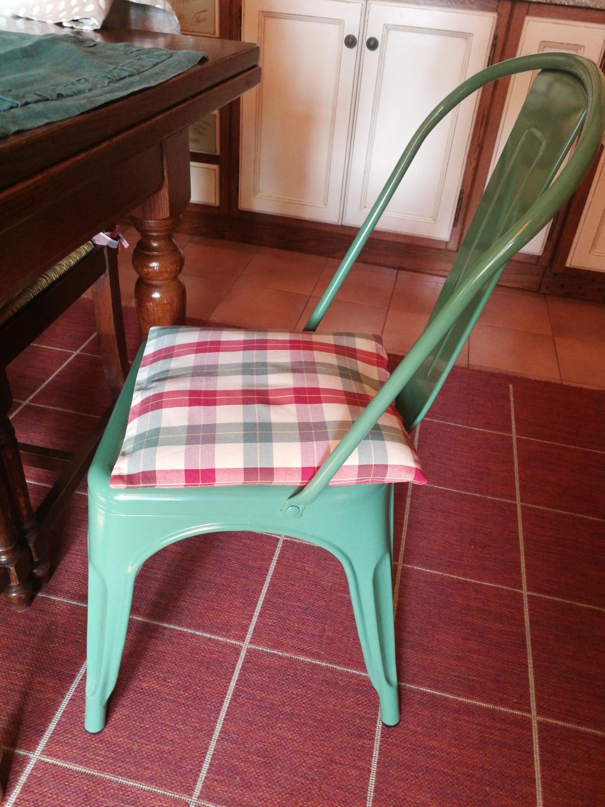 Sklum LIX sedia impilabile sala da pranzo industrial