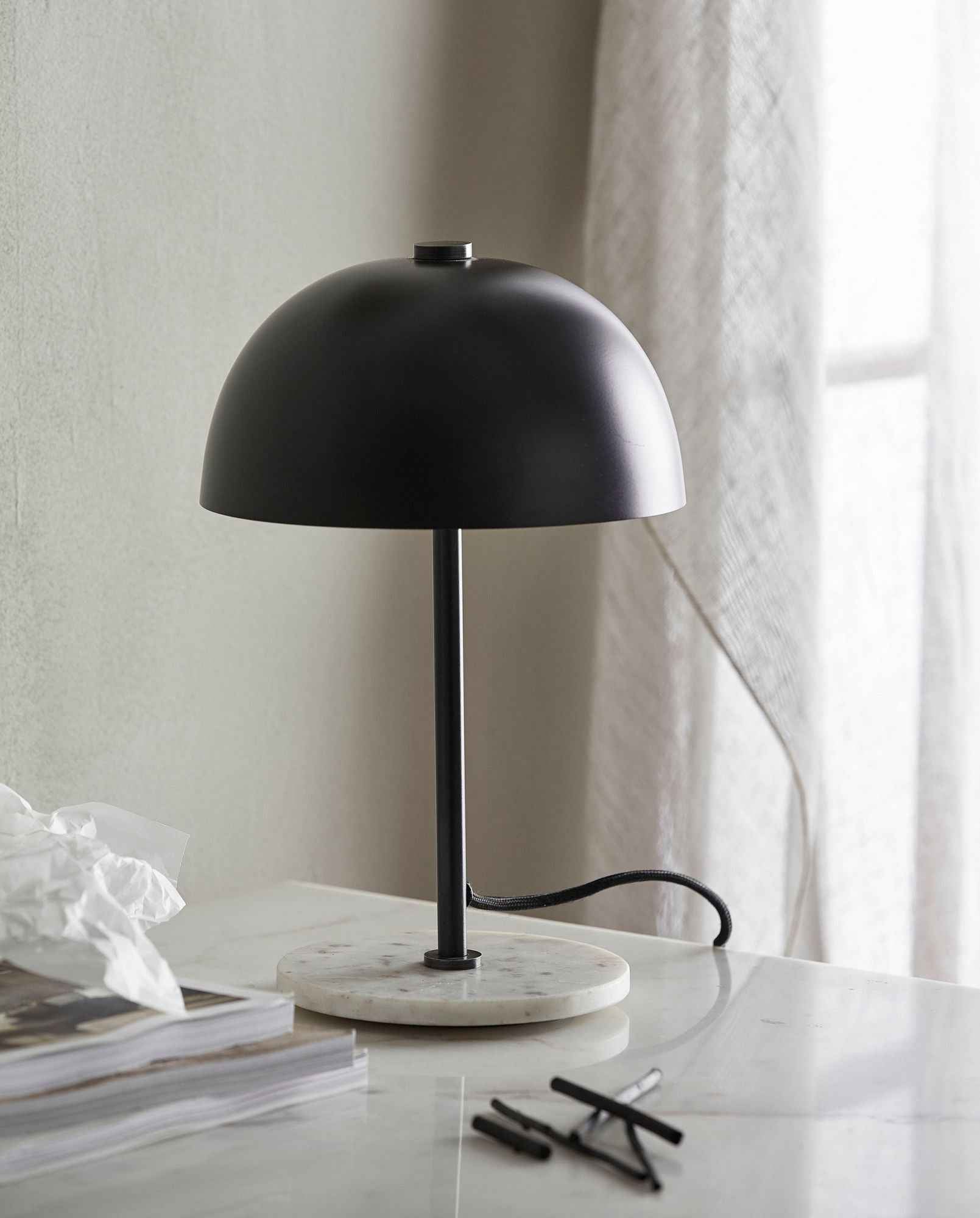 Bambua Kita lampada da tavolo nero base marmo