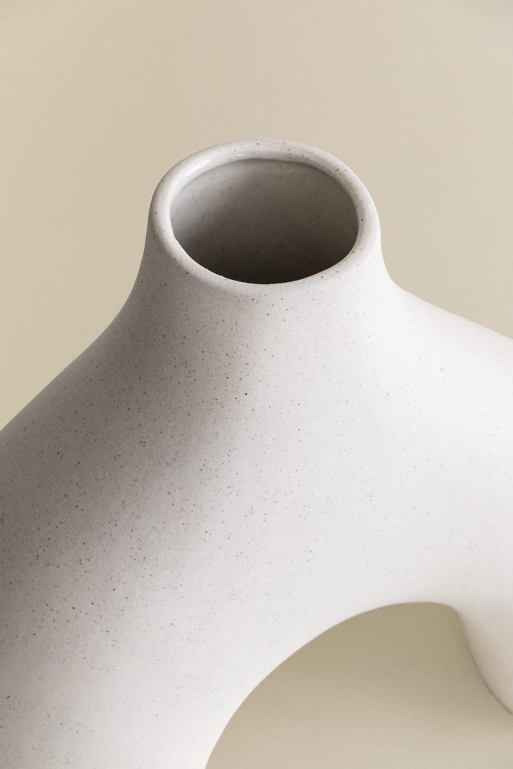 Sklum Sarkis vaso in ceramica h 24 cm curvo
