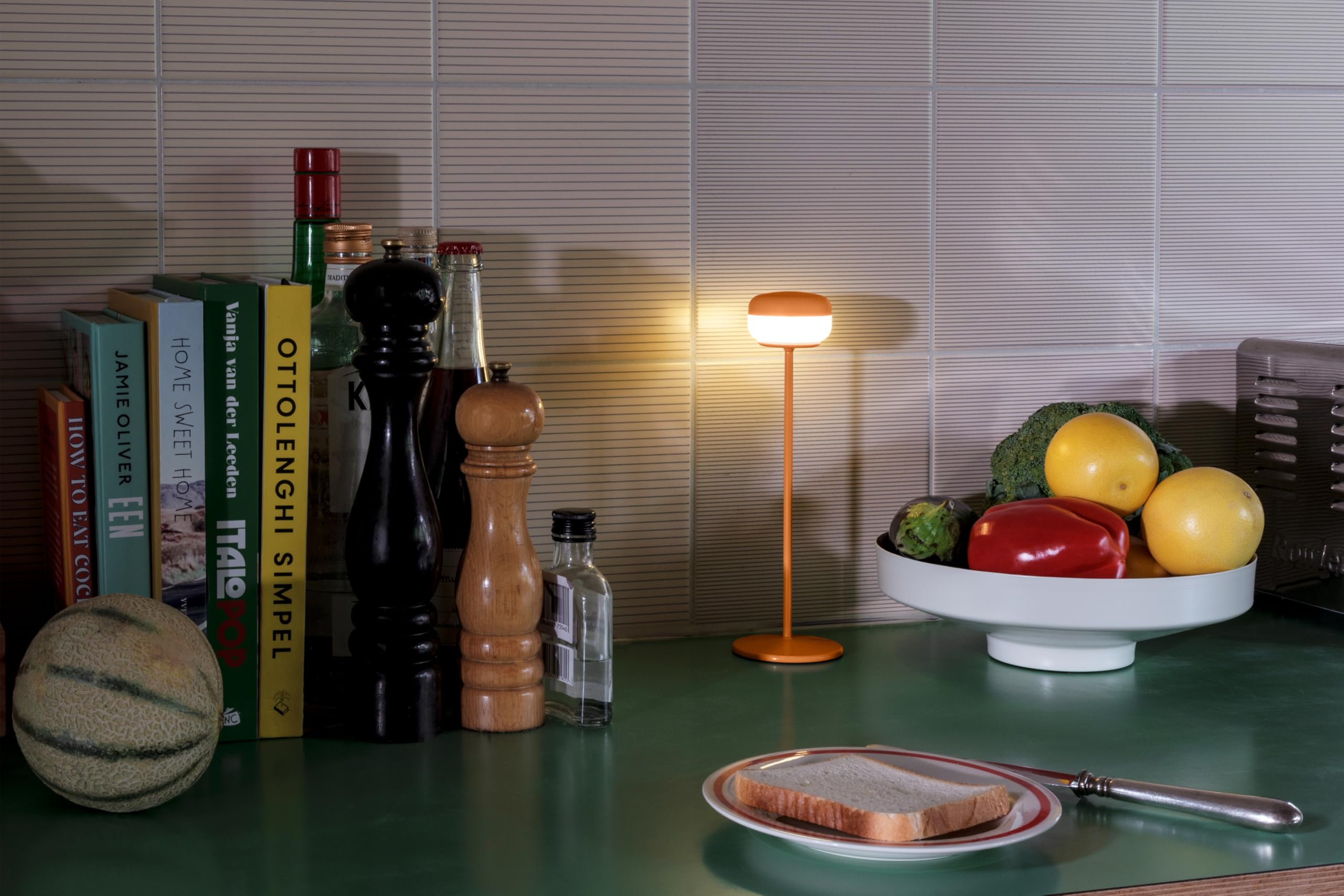 Fatboy Cheerio Lampada da Tavolo LED Arancione Solare