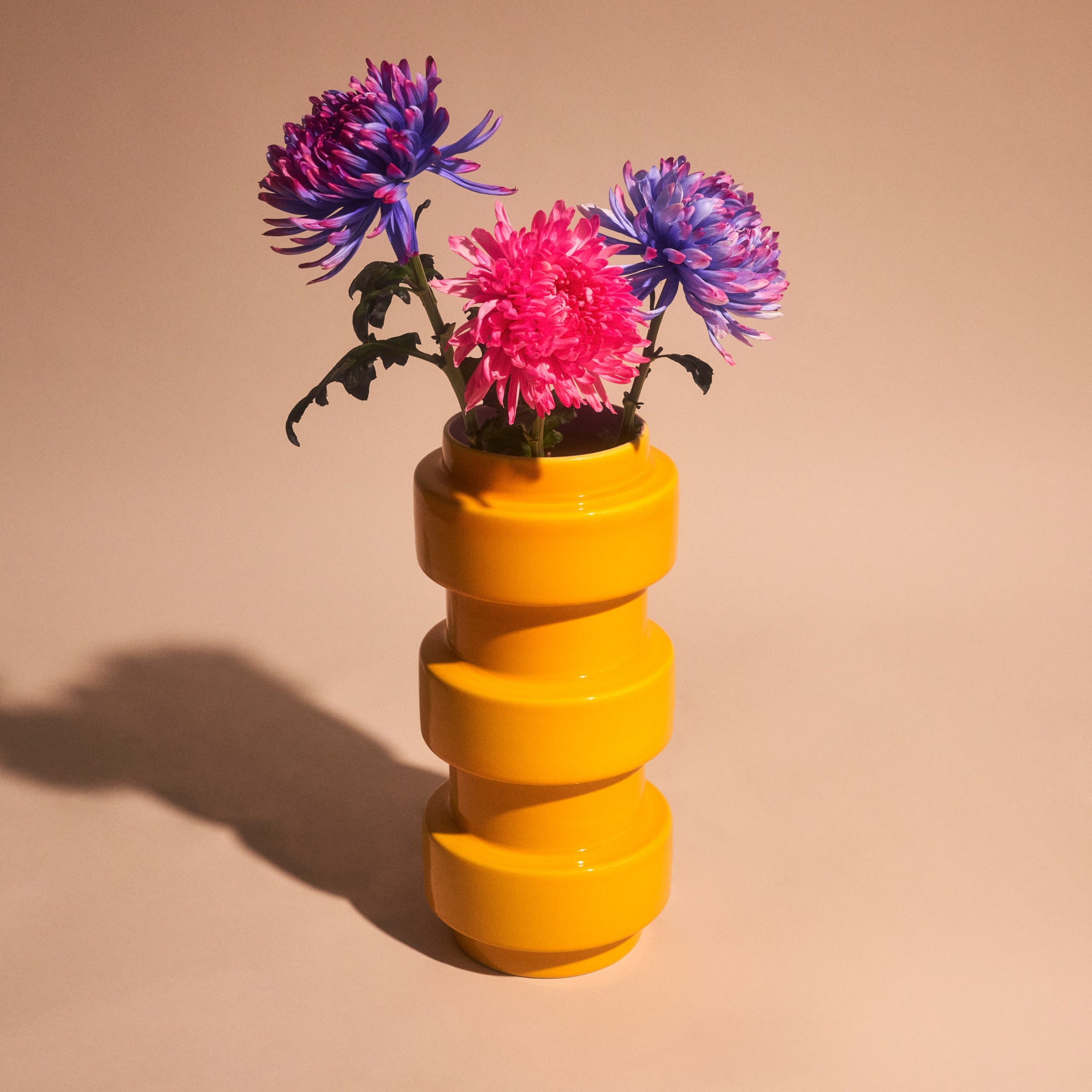 Acapulco Design Los Floreros Trompeta vaso ceramica mango