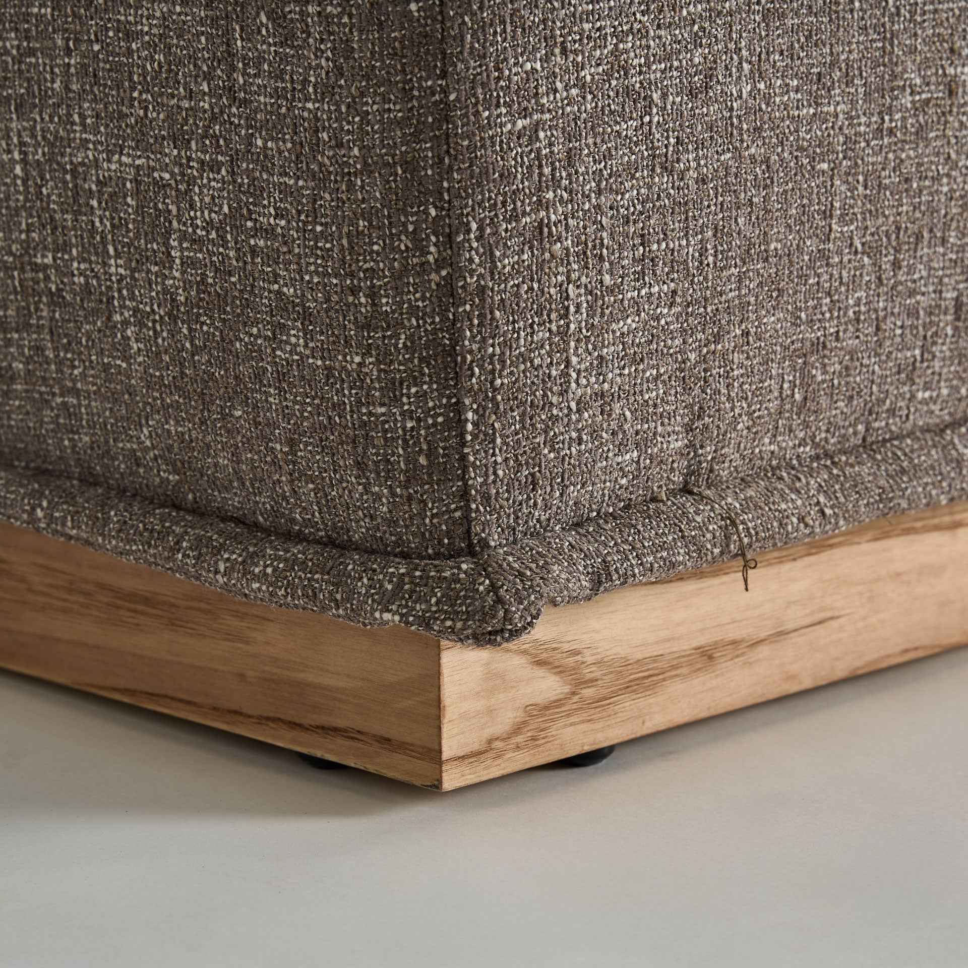 Bambua Vittel pouf marrone 124 cm base pino