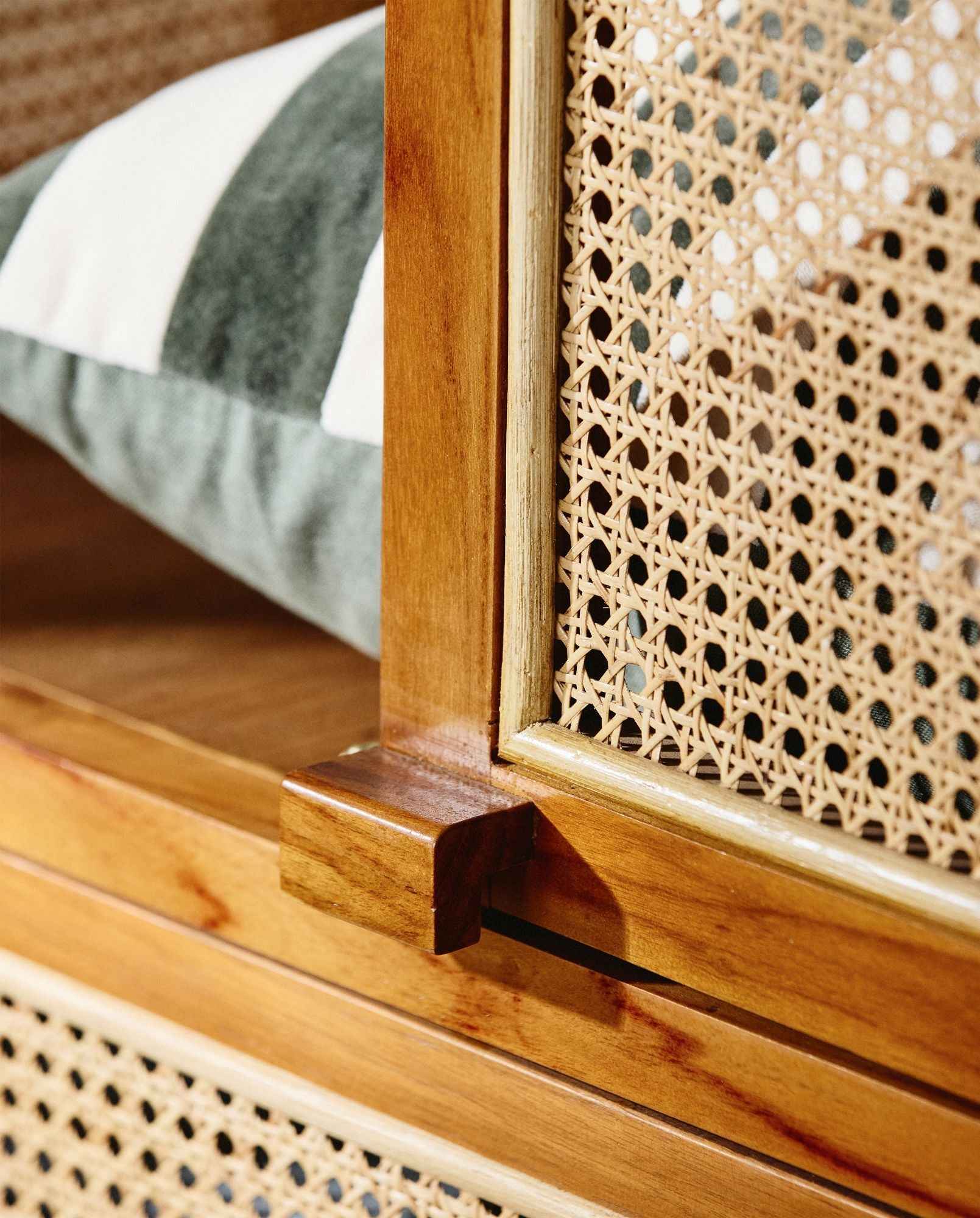 Bambua Merge mobile contenitore rattan naturale