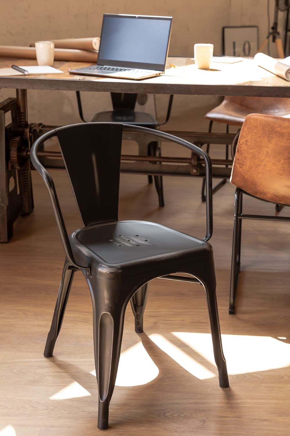 Sklum LIX Vintage Sedia Impilabile Acciaio con Braccioli