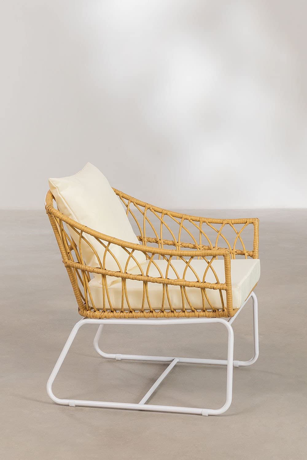 Sklum Naomi poltrona giardino rattan braccioli natural