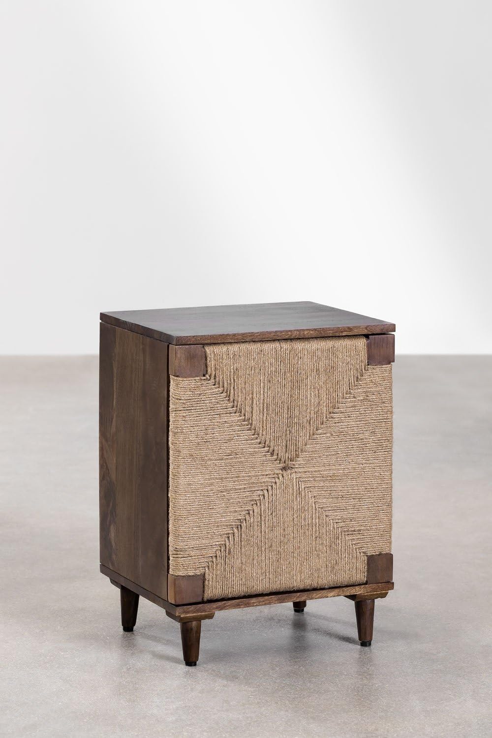 Sklum Evans comodino legno mango e iuta con anta push