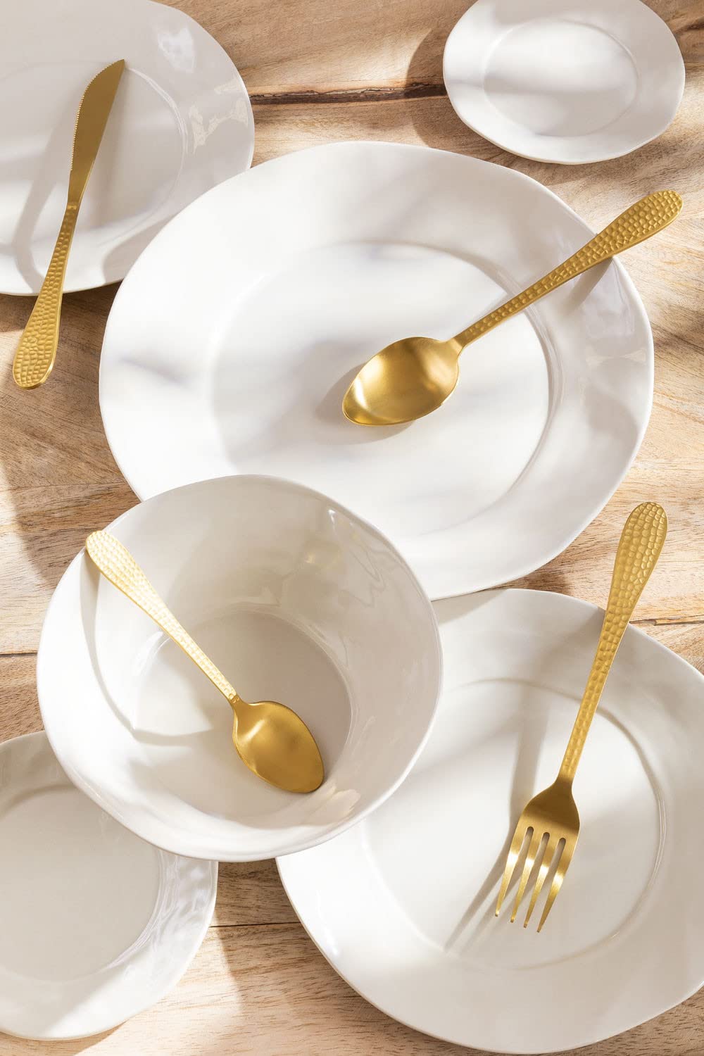 Sklum Aina Set Posate 16 Pezzi Acciaio Oro Opaco