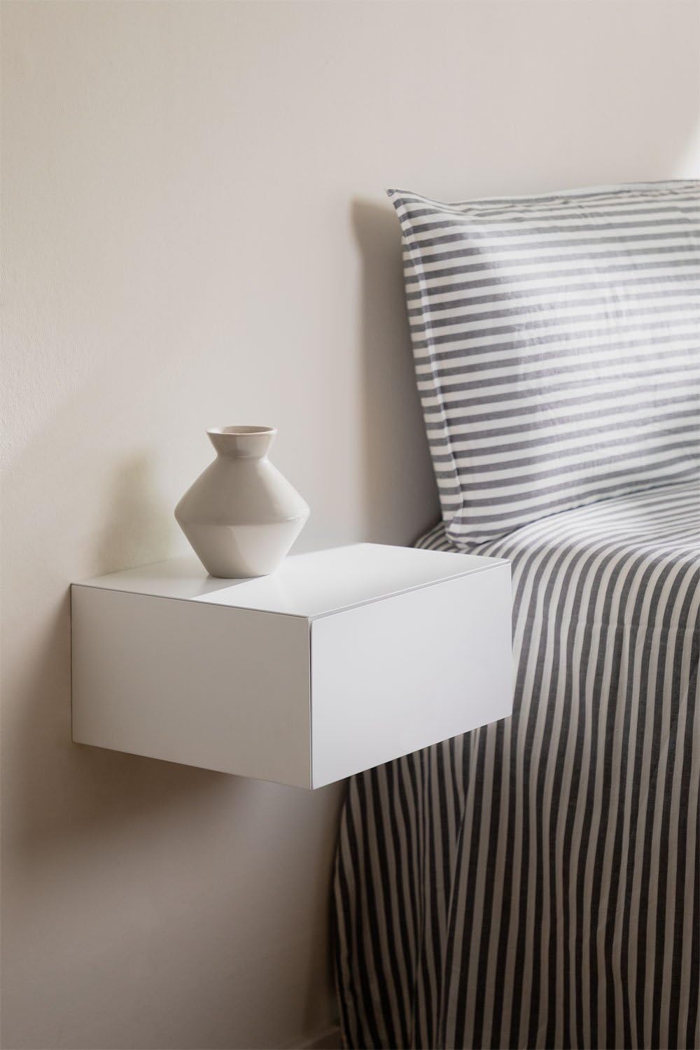 Sklum Florens Comodino Sospeso 30 cm in MDF
