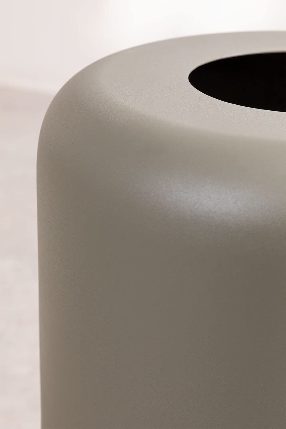 Sklum Dehli vaso in metallo verde kaki geometrico 45 cm
