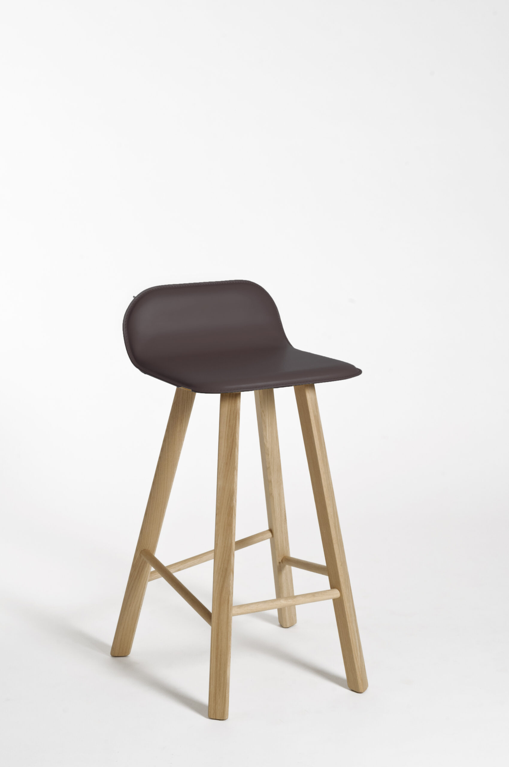 Colé Tria Stool LB sgabello imbottito schienale basso
