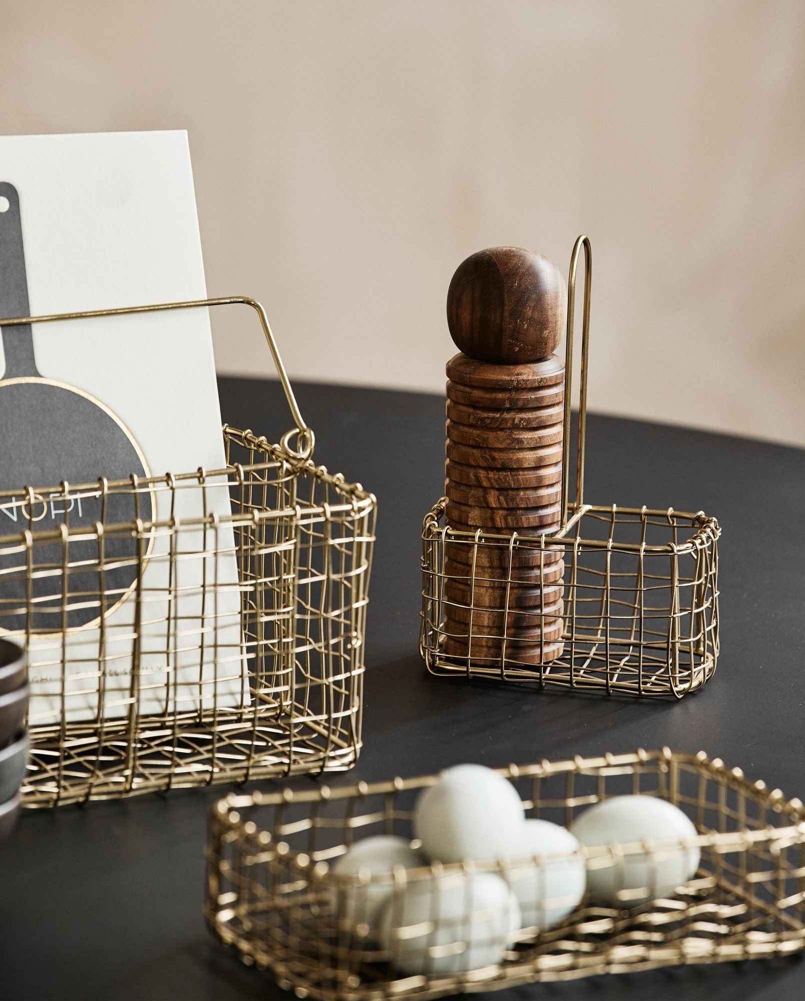 Bambua Naviti cestino dorato S con manico 21 cm