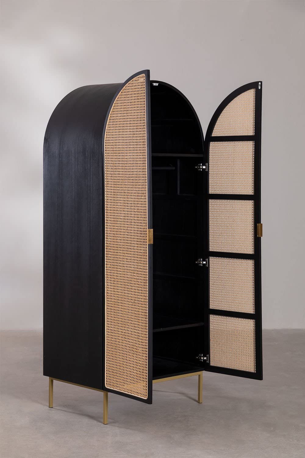 Sklum Enrick armadio in legno nero con rattan 88 cm