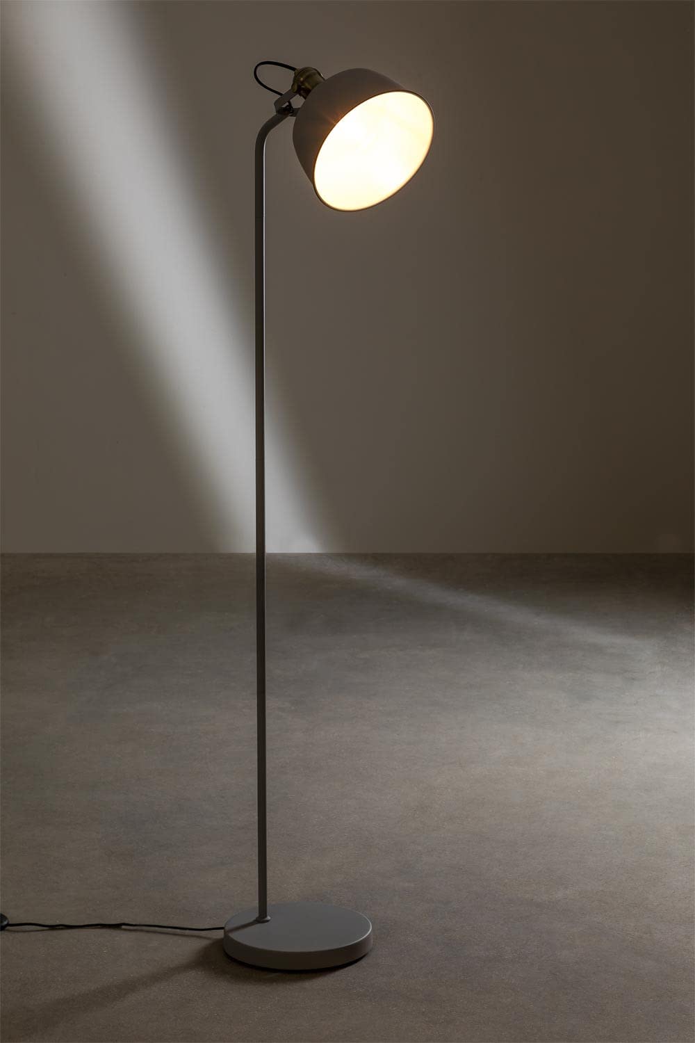Sklum Louise lampada da terra grigio talpa chiaro ferro