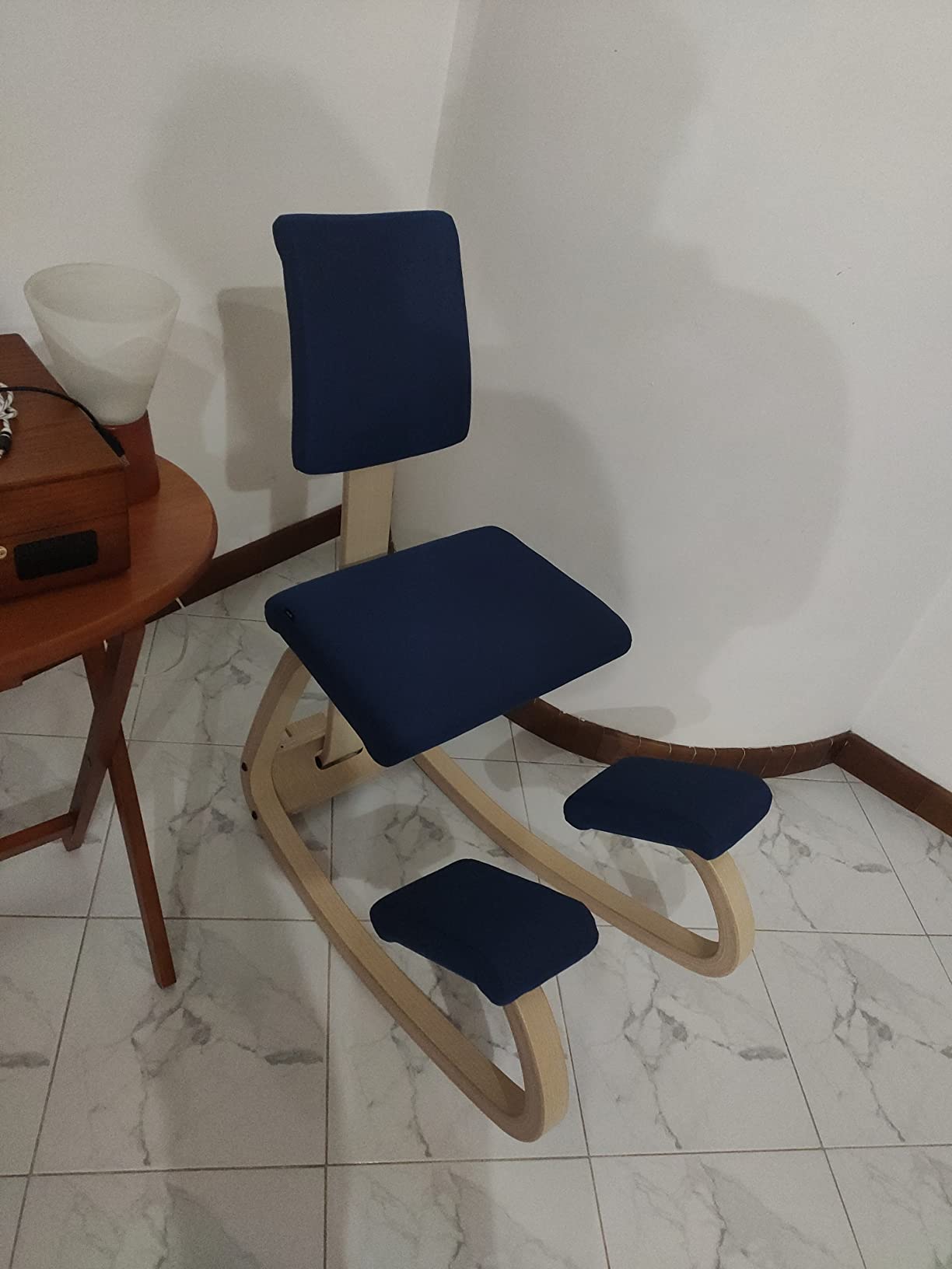 Varier Variable Plus sedia con schienale naturale blu