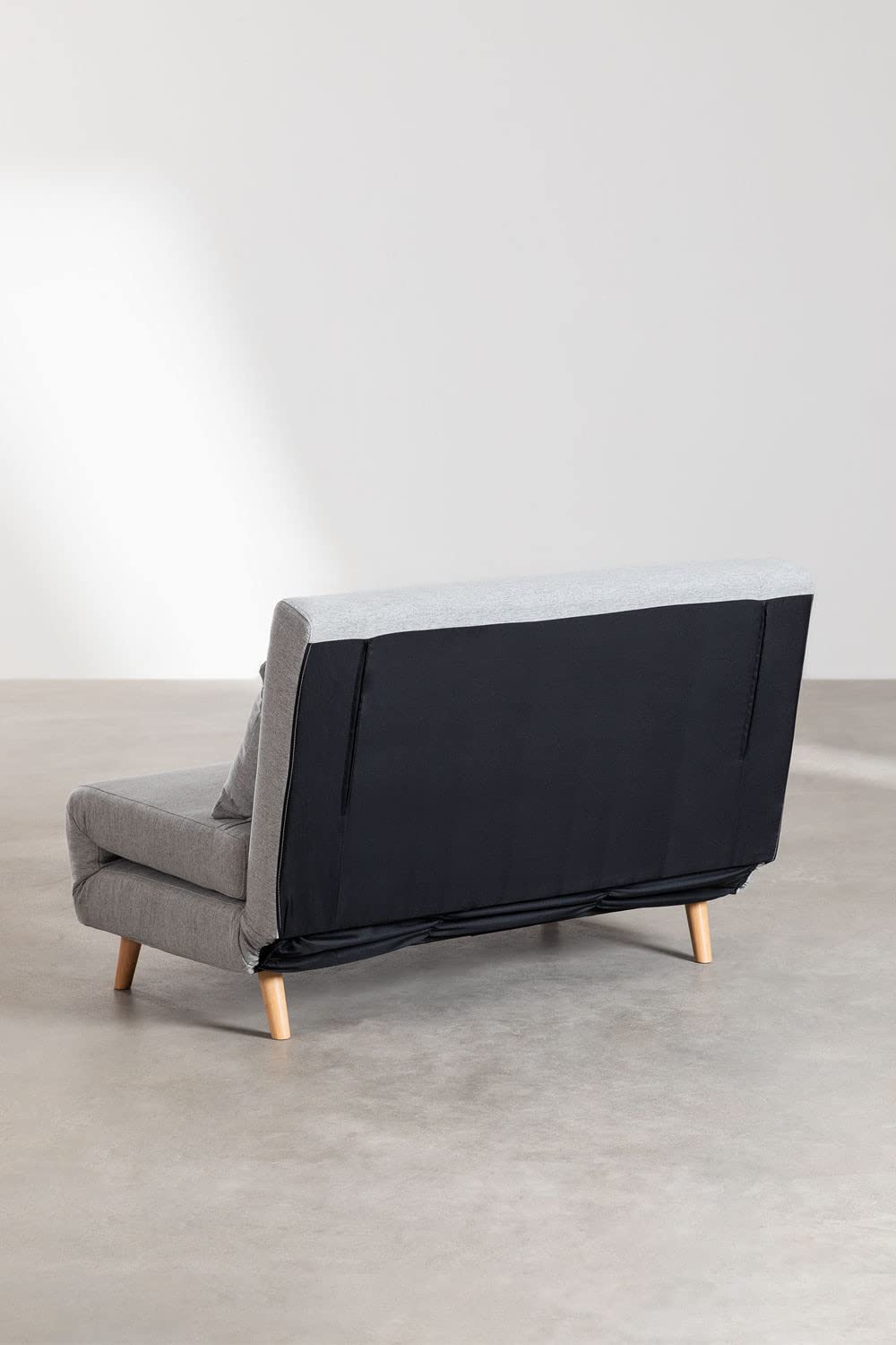 Sklum Elen Essentials Divano Letto 2 Posti in Tessuto con Cuscini