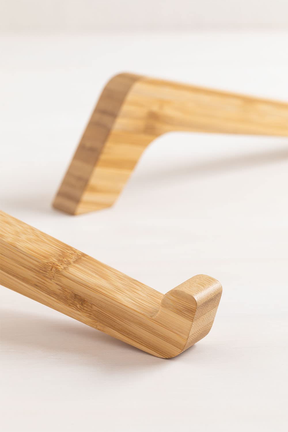 Sklum Ukara supporto laptop in bambù
