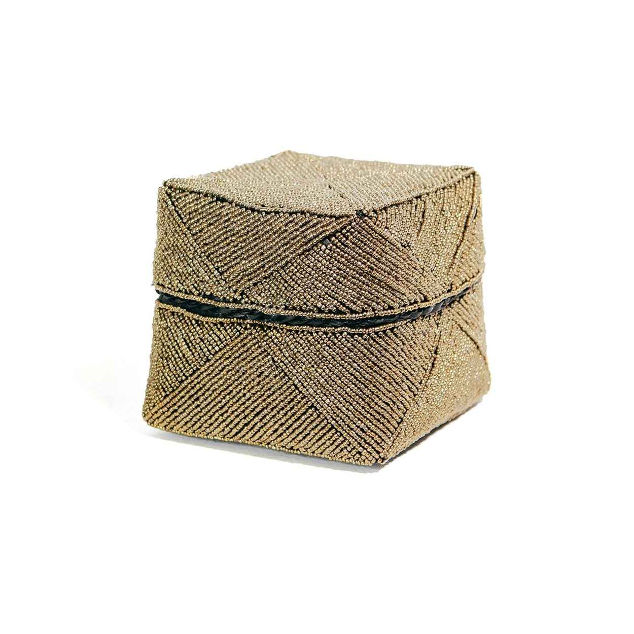 Bambua Beaded Basket cestino oro M in perline