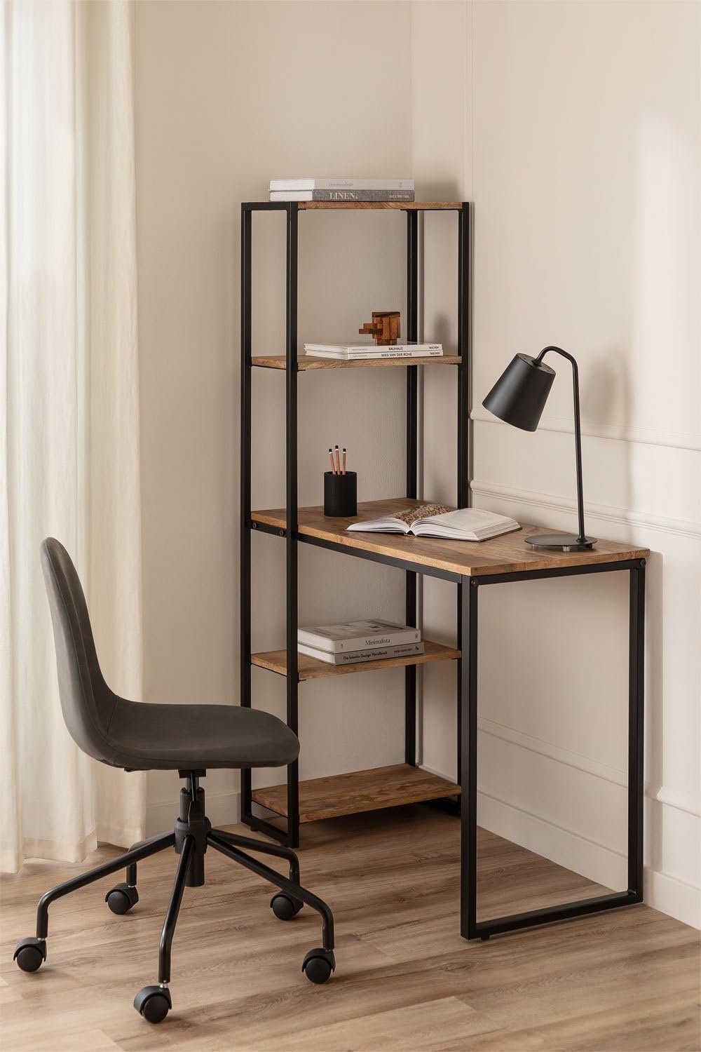 Sklum Jeffers scrivania in legno di mango con ripiano