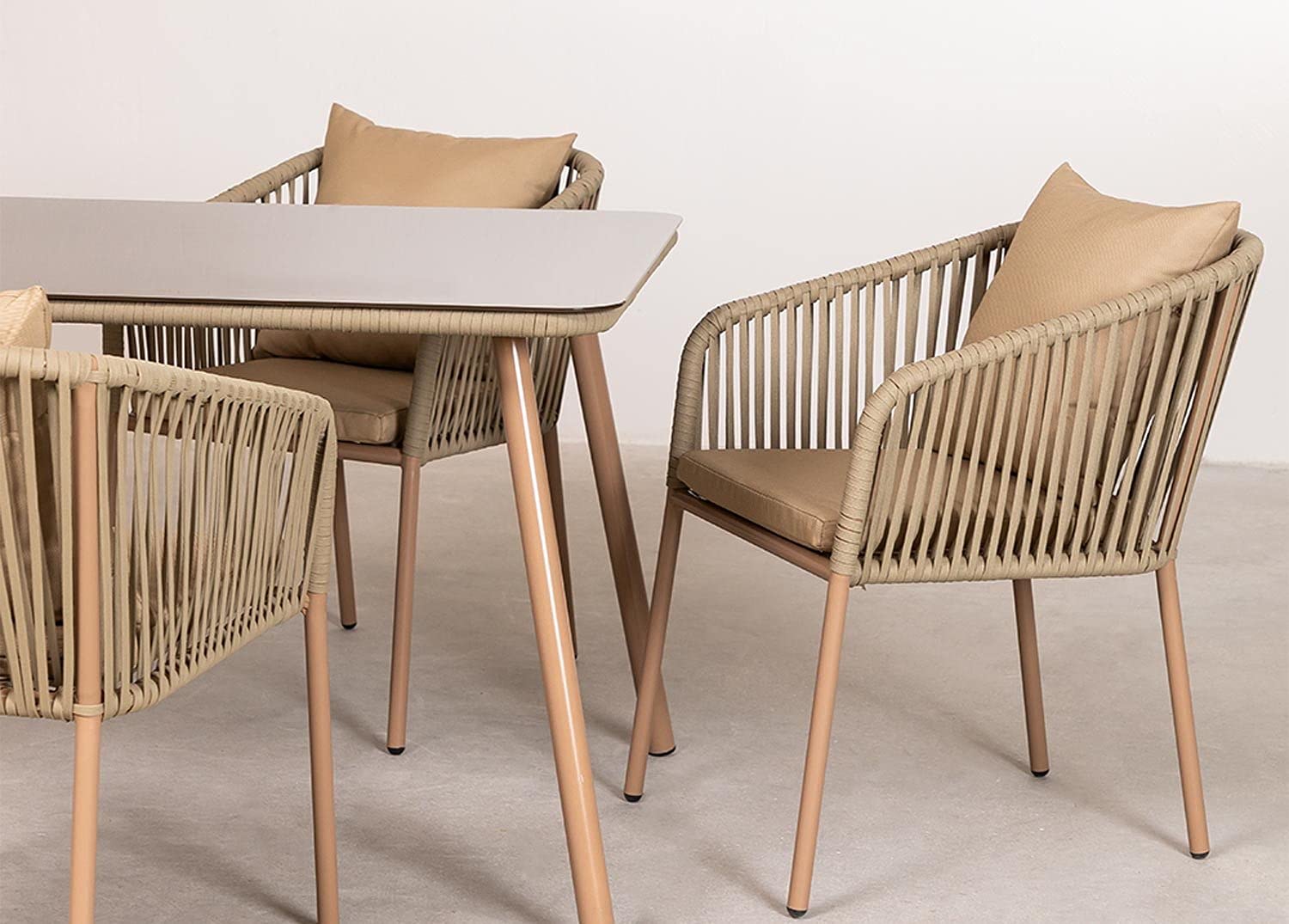 Sklum Arhiza Set Tavolo e 4 Sedie Classic Alluminio Vetro
