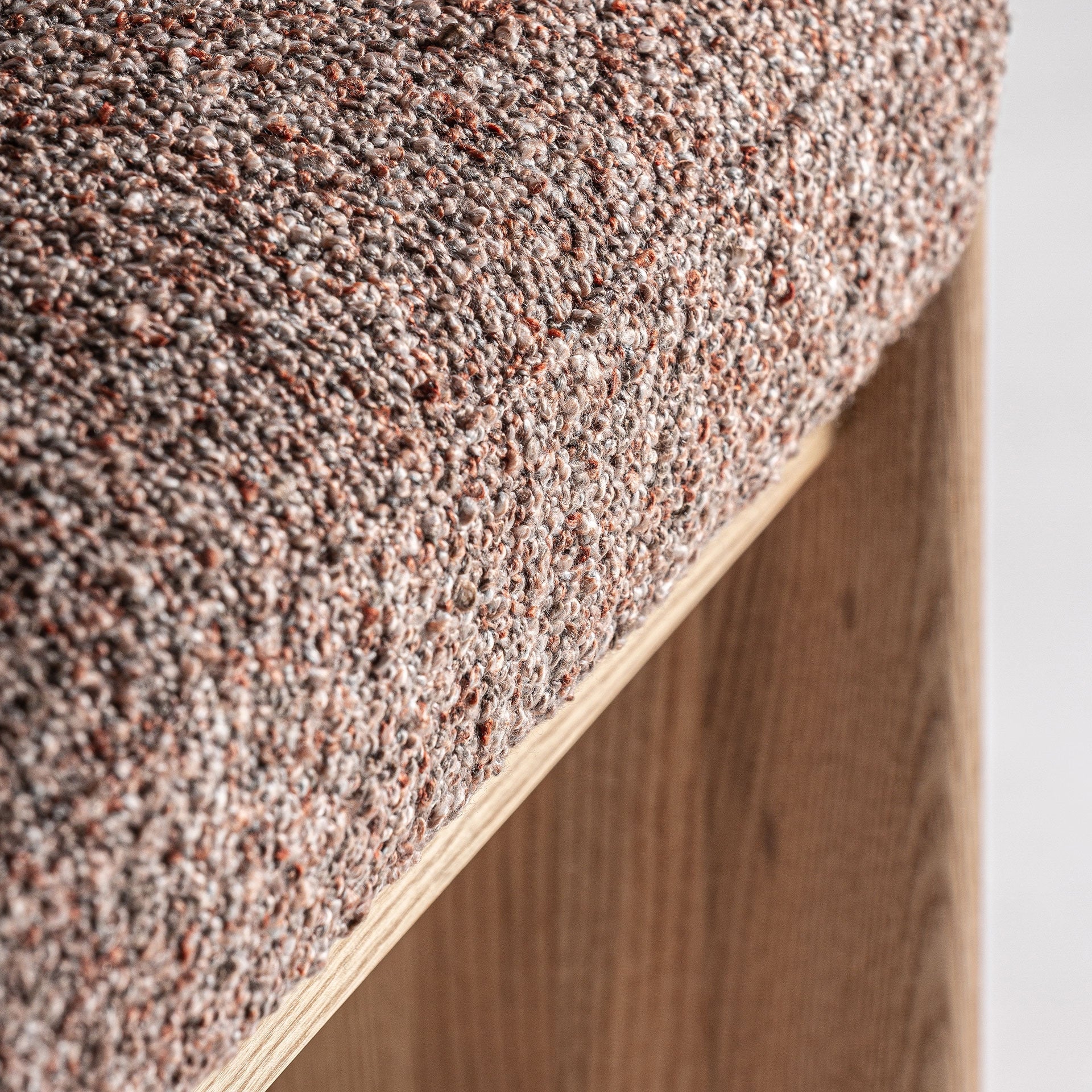 Bambua Sernier sgabello alto rovere bouclé malva