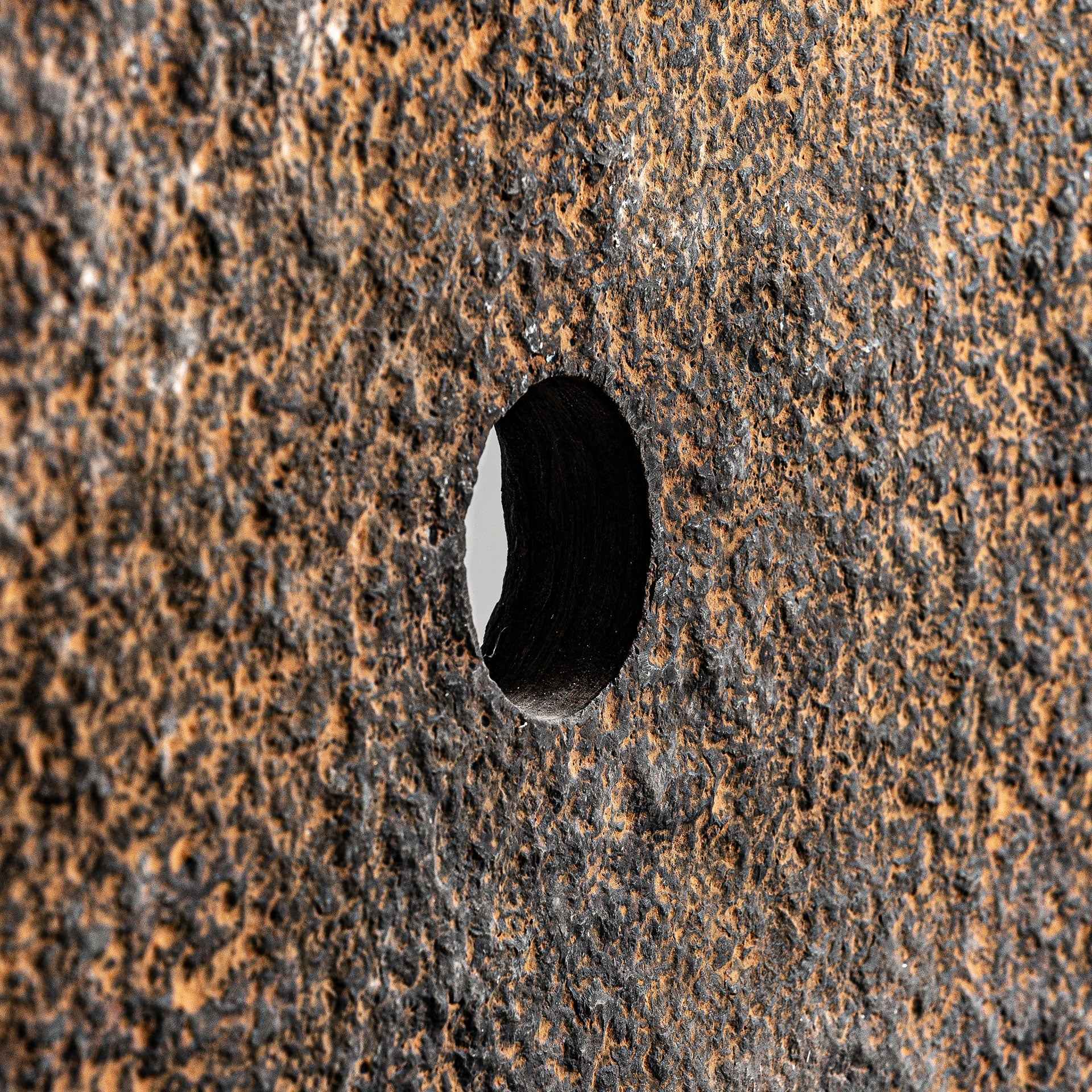 Bambua figura decorativa disco pietra su ferro nero