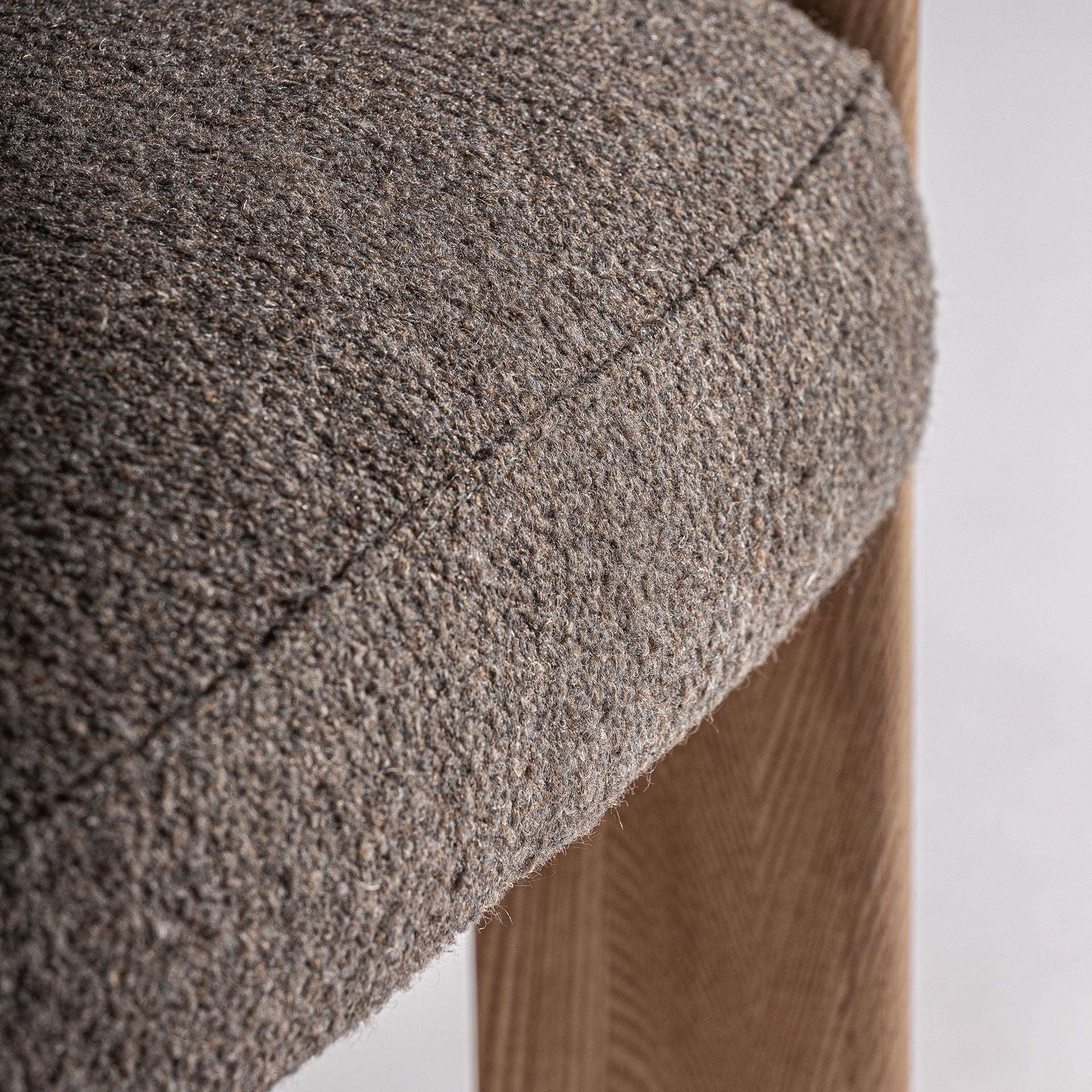 Bambua Nara sedia da pranzo bouclé grigia rovere
