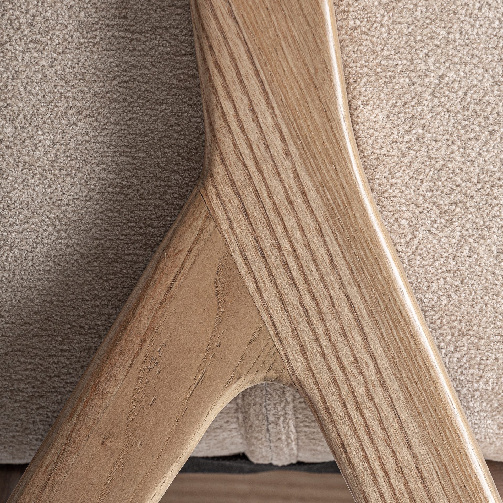 Bambua Lupin Sedia Imbottita Beige Gambe in Frassino