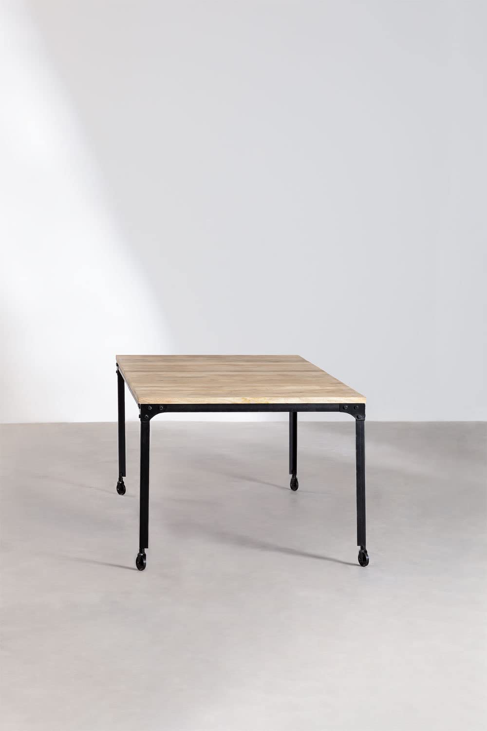 Sklum Nika tavolo pranzo 200x100 cm legno riciclato con ruote