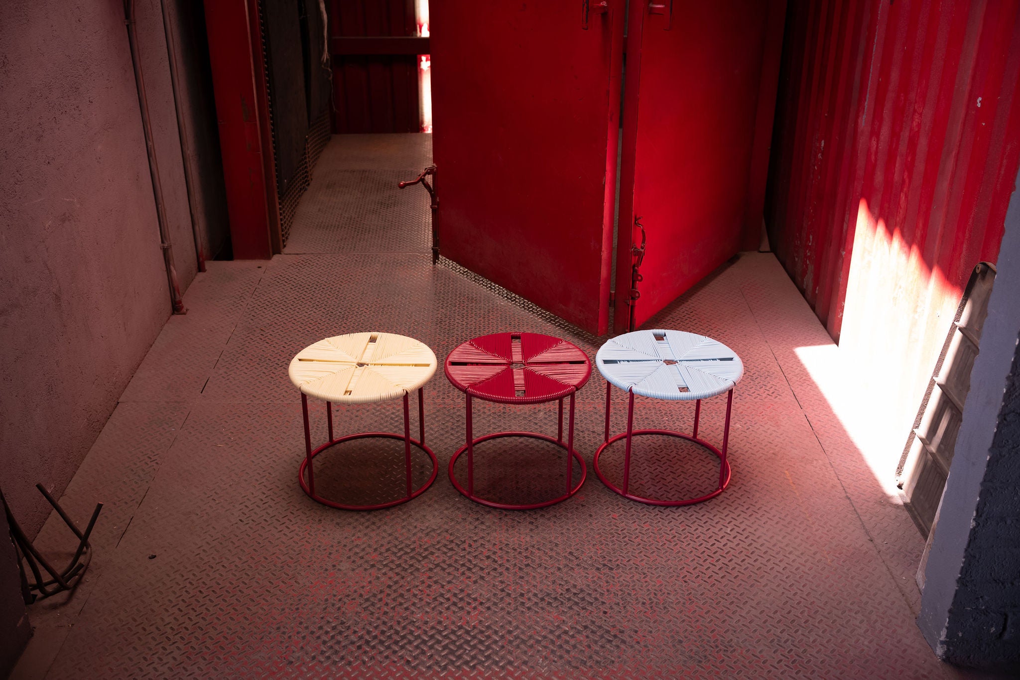 Acapulco Design Mesita CDMX_ST3 tavolino bordeaux bordeaux