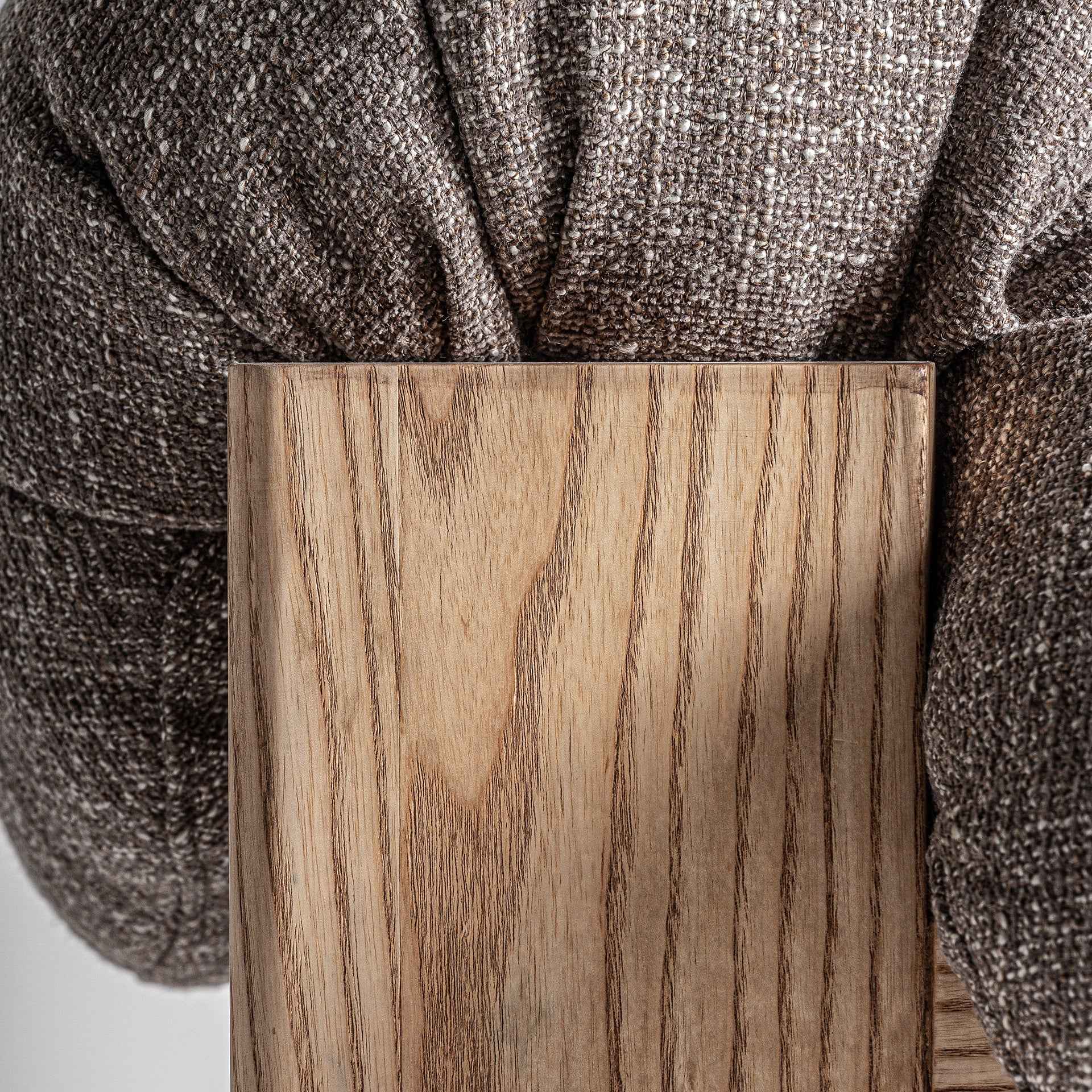 Bambua Hesse poltrona lounge marrone in tessuto e legno